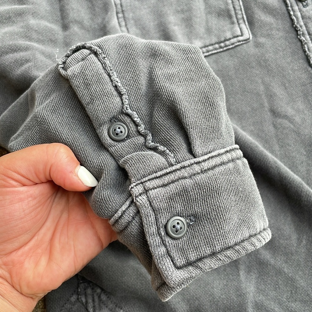 Aerie | Oversized Gray Button Down 2 Pocket Trucker Shirt - Picture 5 of 7